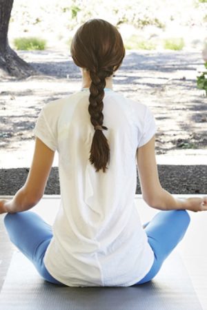 fokus_meditasi_yoga